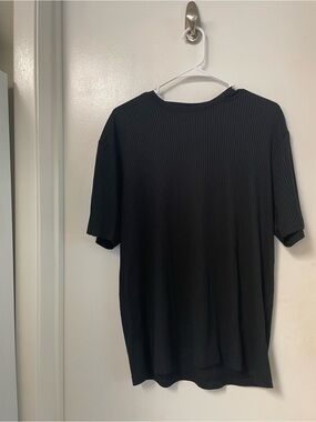Claiborne Black Ribbed Short Sleeve Tee